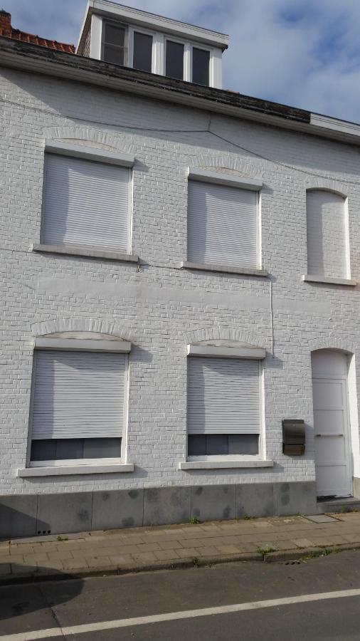 Het Kanaalhuis Cortrique Exterior foto